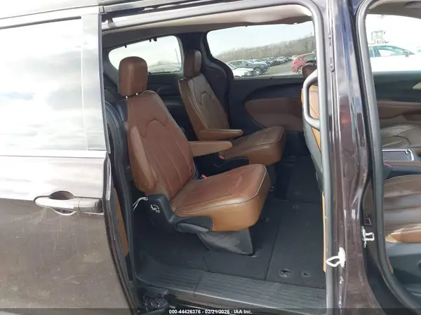 2C4RC1GG9HR561239 2017 CHRYSLER PACIFICA - Image 8
