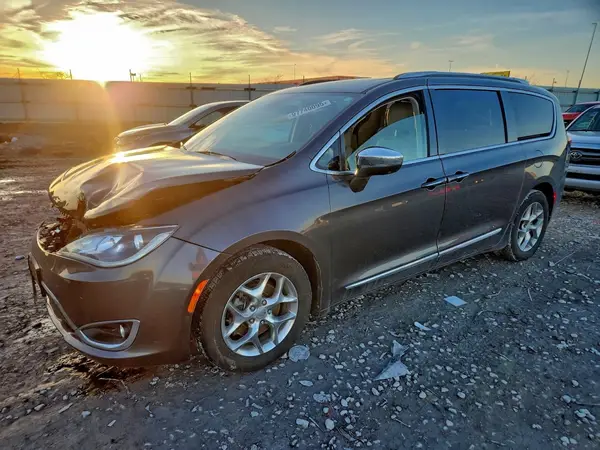 2C4RC1GG9HR561435 2017 CHRYSLER PACIFICA - Image 1
