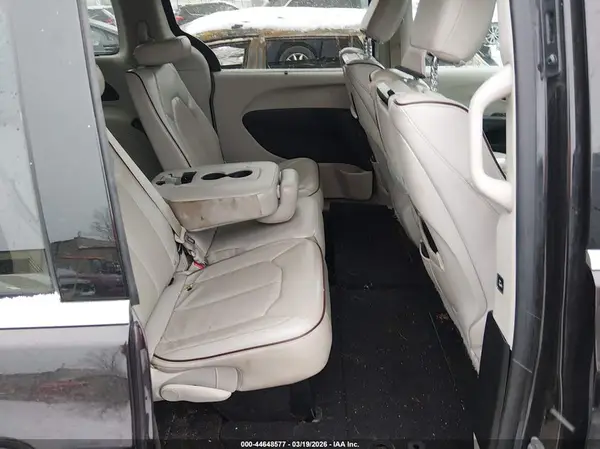 2C4RC1GG9HR570295 2017 CHRYSLER PACIFICA - Image 8
