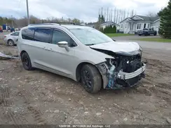 2C4RC1GG9HR599246 2017 CHRYSLER PACIFICA