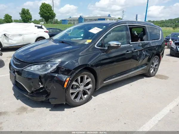 2C4RC1GG9HR633217 2017 CHRYSLER PACIFICA - Image 2
