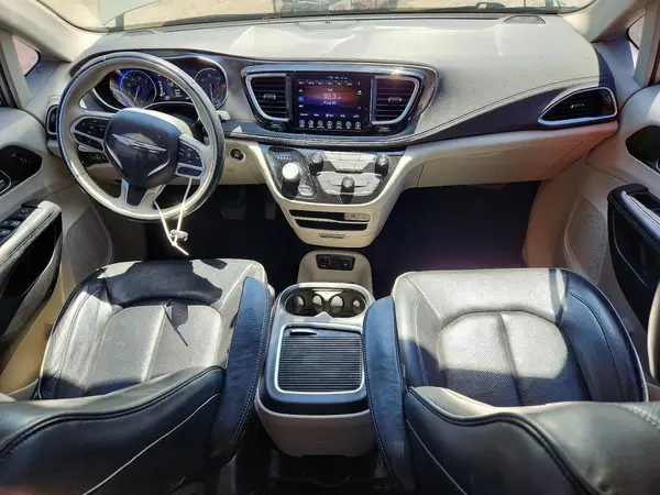 2C4RC1GG9HR656741 2017 CHRYSLER PACIFICA - Image 8