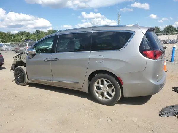 2C4RC1GG9HR660367 2017 CHRYSLER PACIFICA - Image 2