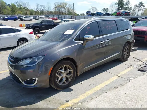 2C4RC1GG9HR734953 2017 CHRYSLER PACIFICA - Image 2