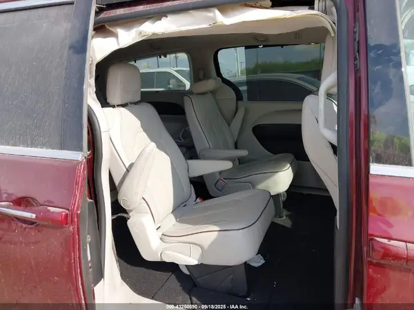 2C4RC1GG9HR745645 2017 CHRYSLER PACIFICA - Image 8