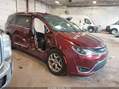 2C4RC1GG9HR785966 2017 CHRYSLER PACIFICA