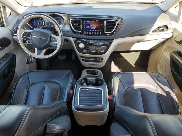 2C4RC1GG9HR835913 2017 CHRYSLER PACIFICA - Image 8