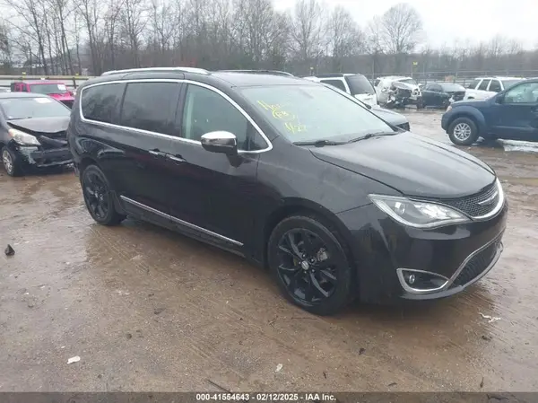 2C4RC1GG9HR836902 2017 CHRYSLER PACIFICA - Image 1