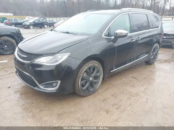 2C4RC1GG9HR836902 2017 CHRYSLER PACIFICA - Image 2
