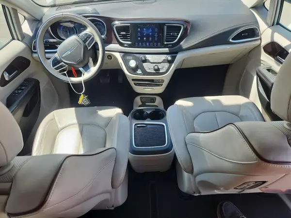 2C4RC1GG9HR841615 2017 CHRYSLER PACIFICA - Image 8