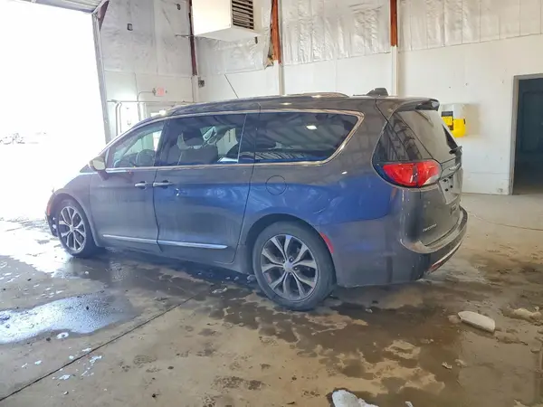 2C4RC1GG9JR104761 2018 CHRYSLER PACIFICA - Image 2