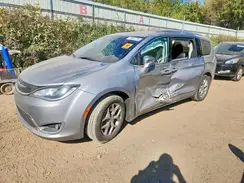 2C4RC1GG9JR185664 2018 CHRYSLER PACIFICA