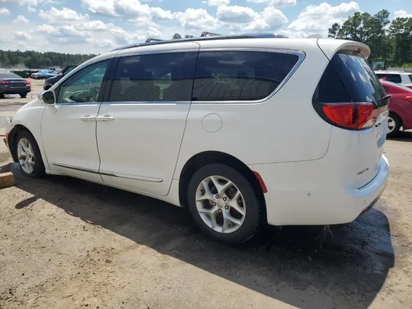 2C4RC1GG9JR226469 2018 CHRYSLER PACIFICA - Image 2
