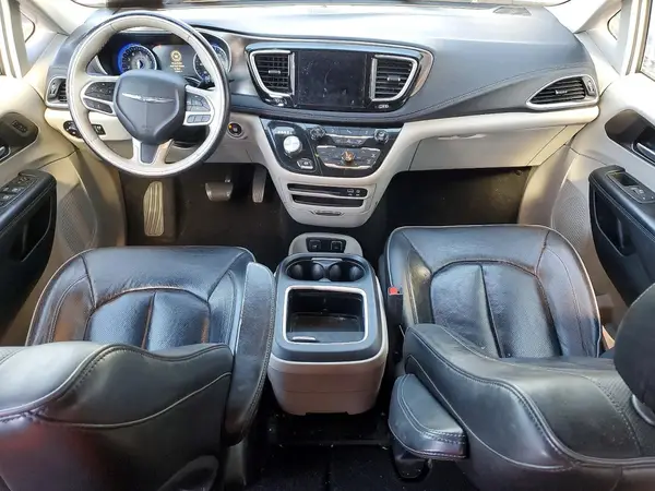 2C4RC1GG9JR246012 2018 CHRYSLER PACIFICA - Image 8