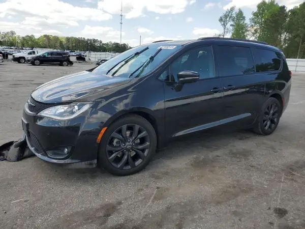 2C4RC1GG9JR261500 2018 CHRYSLER PACIFICA - Image 1