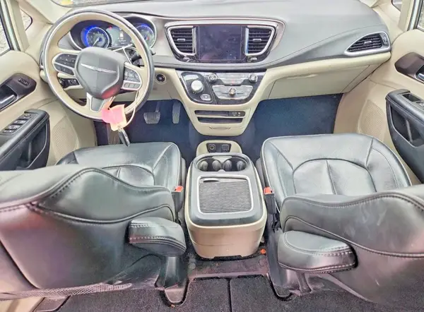 2C4RC1GG9JR272559 2018 CHRYSLER PACIFICA - Image 8
