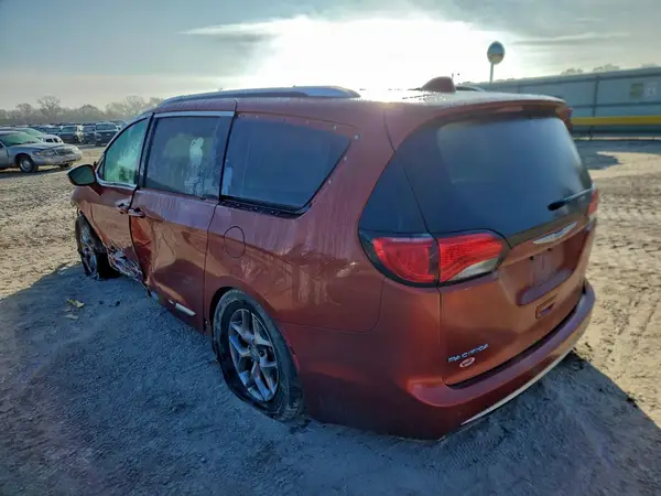 2C4RC1GG9JR318410 2018 CHRYSLER PACIFICA - Image 2