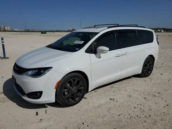 2C4RC1GG9JR361869 2018 CHRYSLER PACIFICA - Image 1