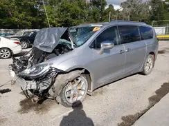 2C4RC1GG9KR551933 2019 CHRYSLER PACIFICA