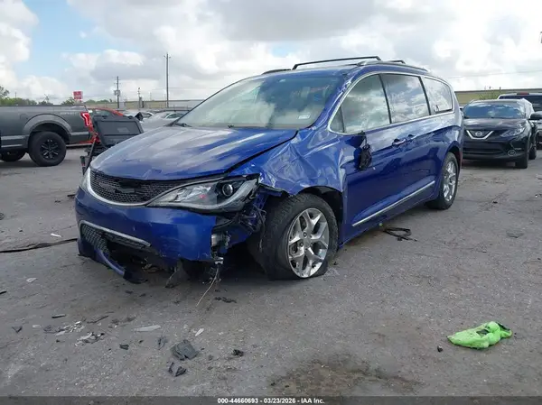 2C4RC1GG9KR552435 2019 CHRYSLER PACIFICA - Image 2