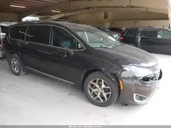 2C4RC1GG9KR561197 2019 CHRYSLER PACIFICA