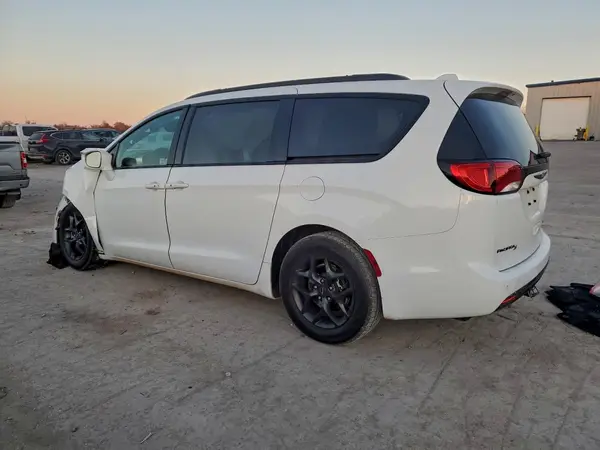 2C4RC1GG9KR569087 2019 CHRYSLER PACIFICA - Image 2