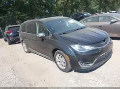 2C4RC1GG9KR604825 2019 CHRYSLER PACIFICA