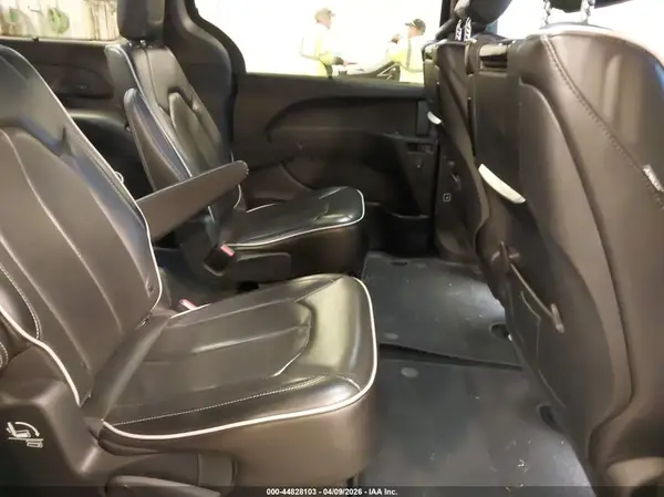 2C4RC1GG9KR722079 2019 CHRYSLER PACIFICA - Image 8