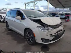 2C4RC1GG9KR746155 2019 CHRYSLER PACIFICA