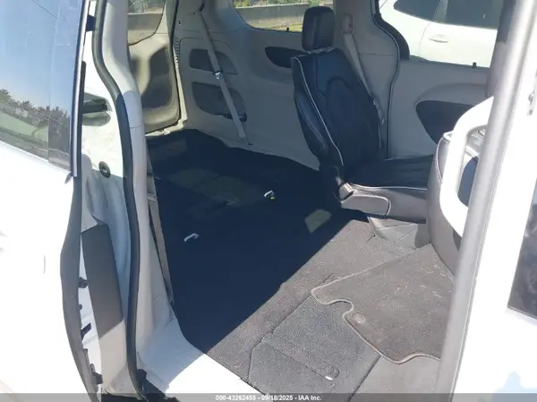 2C4RC1GG9PR534735 2023 CHRYSLER PACIFICA - Image 8