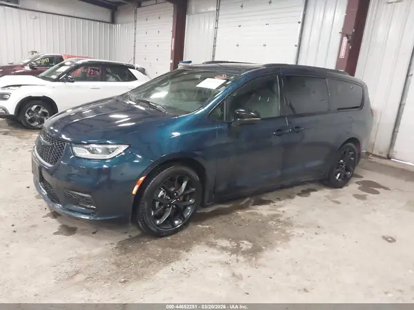 2C4RC1GG9SR513022 2025 CHRYSLER PACIFICA - Image 2