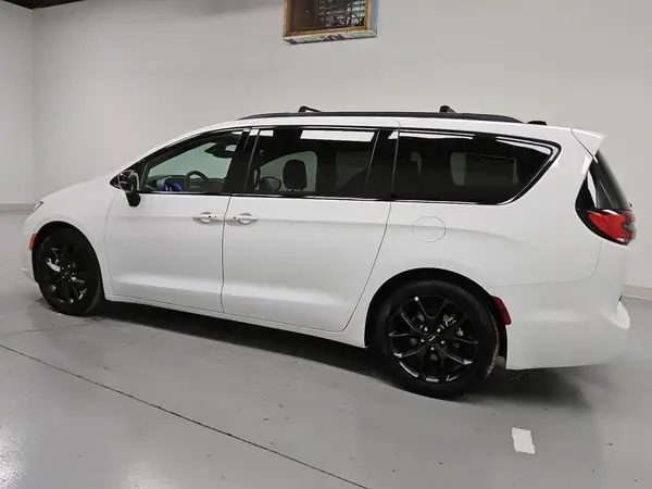 2C4RC1GG9SR524764 2025 CHRYSLER PACIFICA - Image 2