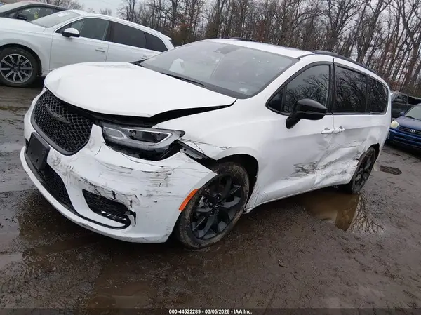 2C4RC1GG9SR530533 2025 CHRYSLER PACIFICA - Image 2