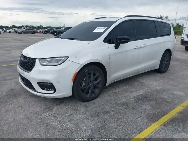 2C4RC1GG9SR530578 2025 CHRYSLER PACIFICA - Image 2