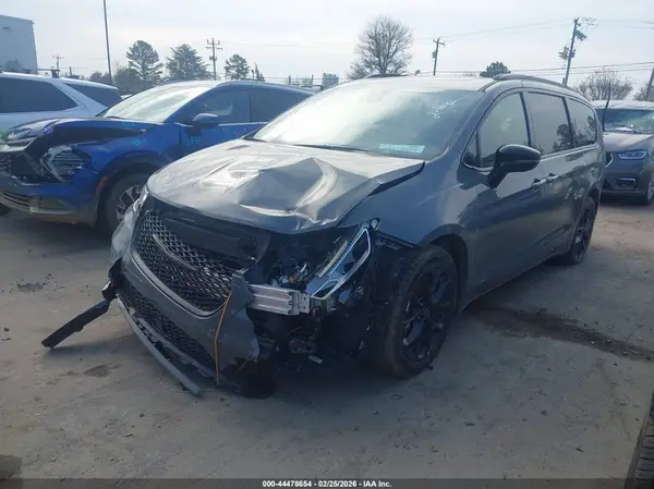 2C4RC1GG9SR539684 2025 CHRYSLER PACIFICA - Image 2