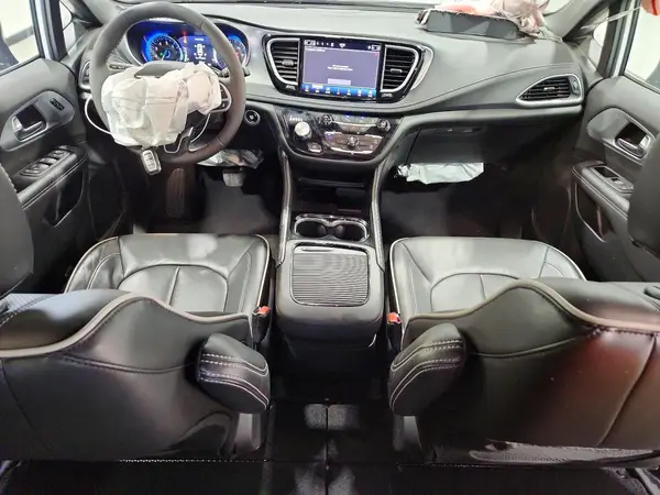 2C4RC1GG9TR178930 2026 CHRYSLER PACIFICA - Image 8