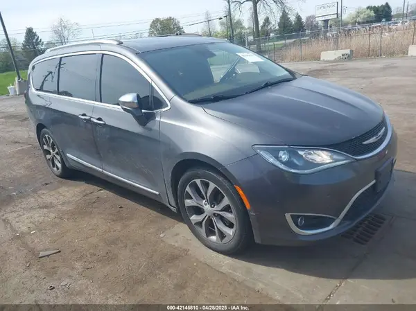 2C4RC1GGXHR504970 2017 CHRYSLER PACIFICA - Image 1