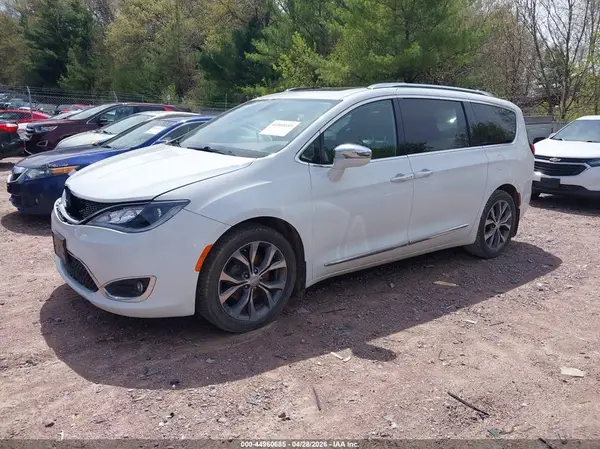 2C4RC1GGXHR506640 2017 CHRYSLER PACIFICA - Image 2