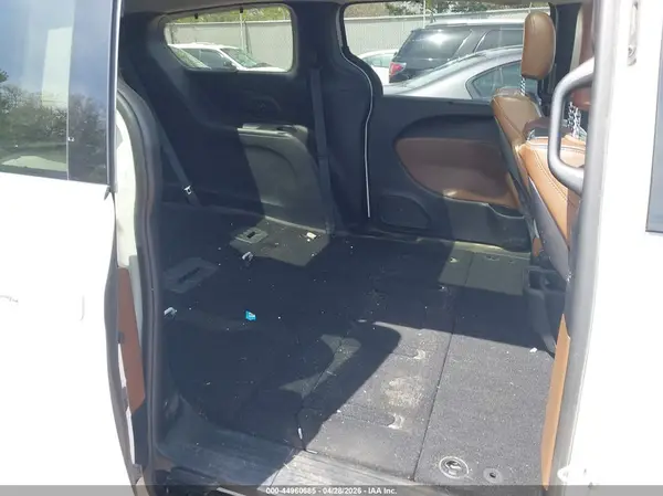 2C4RC1GGXHR506640 2017 CHRYSLER PACIFICA - Image 8