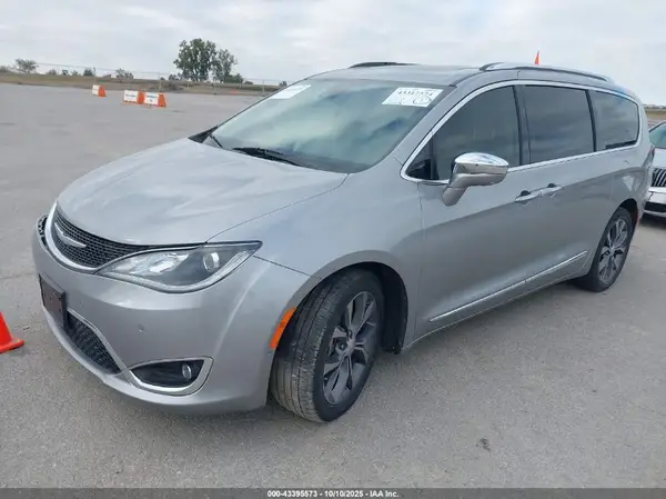 2C4RC1GGXHR507240 2017 CHRYSLER PACIFICA - Image 2