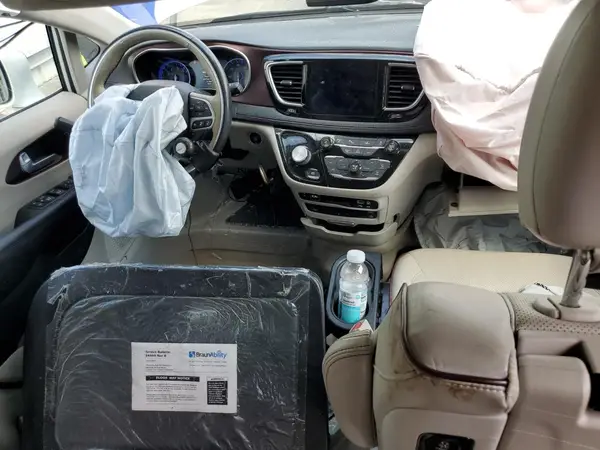 2C4RC1GGXHR514804 2017 CHRYSLER PACIFICA - Image 8