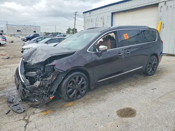2C4RC1GGXHR556020 2017 CHRYSLER PACIFICA - Image 1