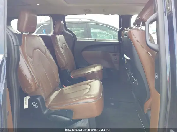 2C4RC1GGXHR602820 2017 CHRYSLER PACIFICA - Image 8