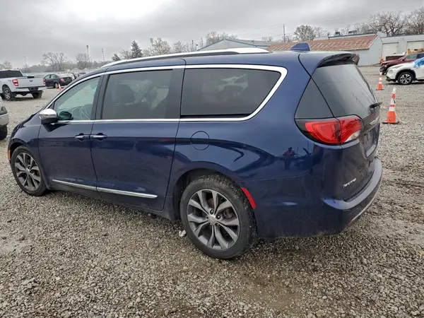2C4RC1GGXHR614076 2017 CHRYSLER PACIFICA - Image 2