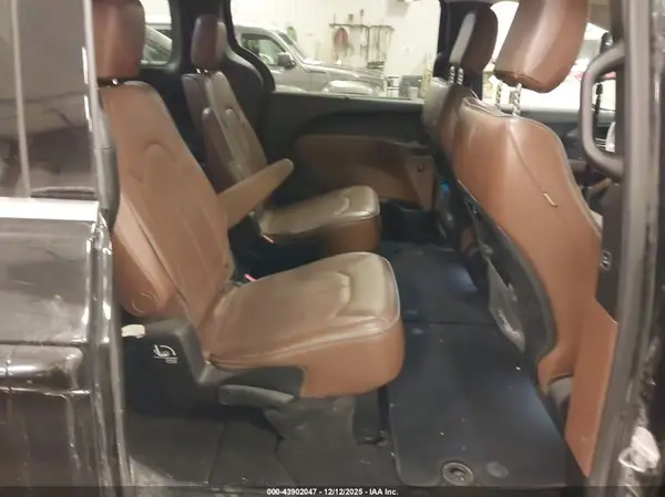 2C4RC1GGXHR638328 2017 CHRYSLER PACIFICA - Image 8