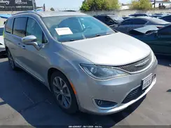 2C4RC1GGXHR643352 2017 CHRYSLER PACIFICA
