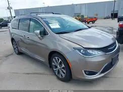 2C4RC1GGXHR652729 2017 CHRYSLER PACIFICA
