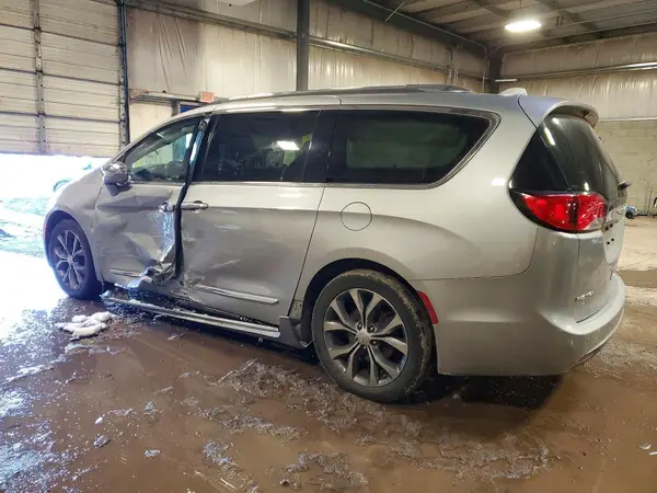 2C4RC1GGXHR669790 2017 CHRYSLER PACIFICA - Image 2