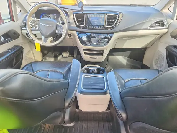 2C4RC1GGXHR692289 2017 CHRYSLER PACIFICA - Image 8