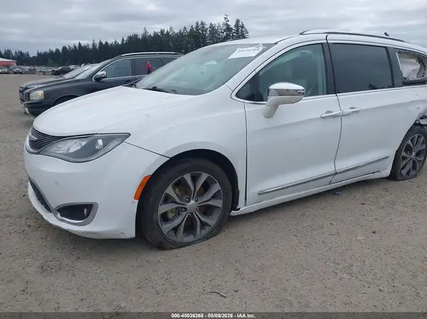 2C4RC1GGXHR703520 2017 CHRYSLER PACIFICA - Image 2